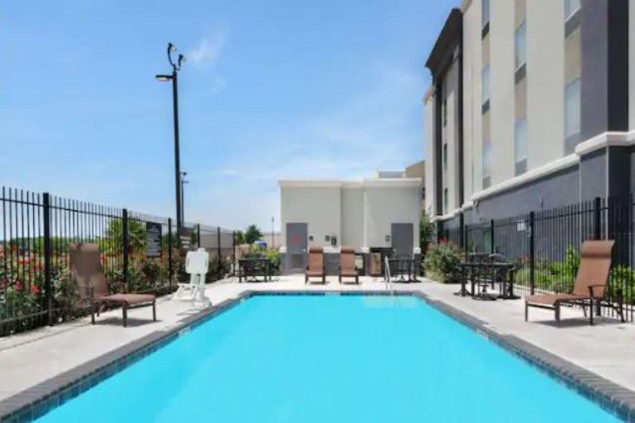 Hampton Inn & Suites San Antonio Brooks City Base, Tx Dış mekan fotoğraf